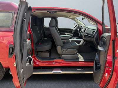 2017 Nissan Titan XD SV