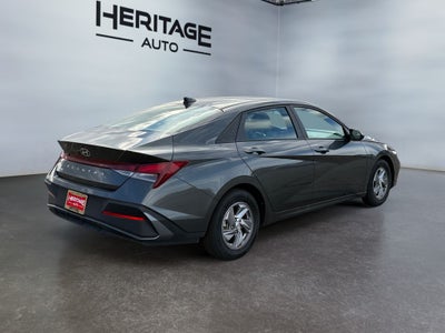 2024 Hyundai Elantra SE