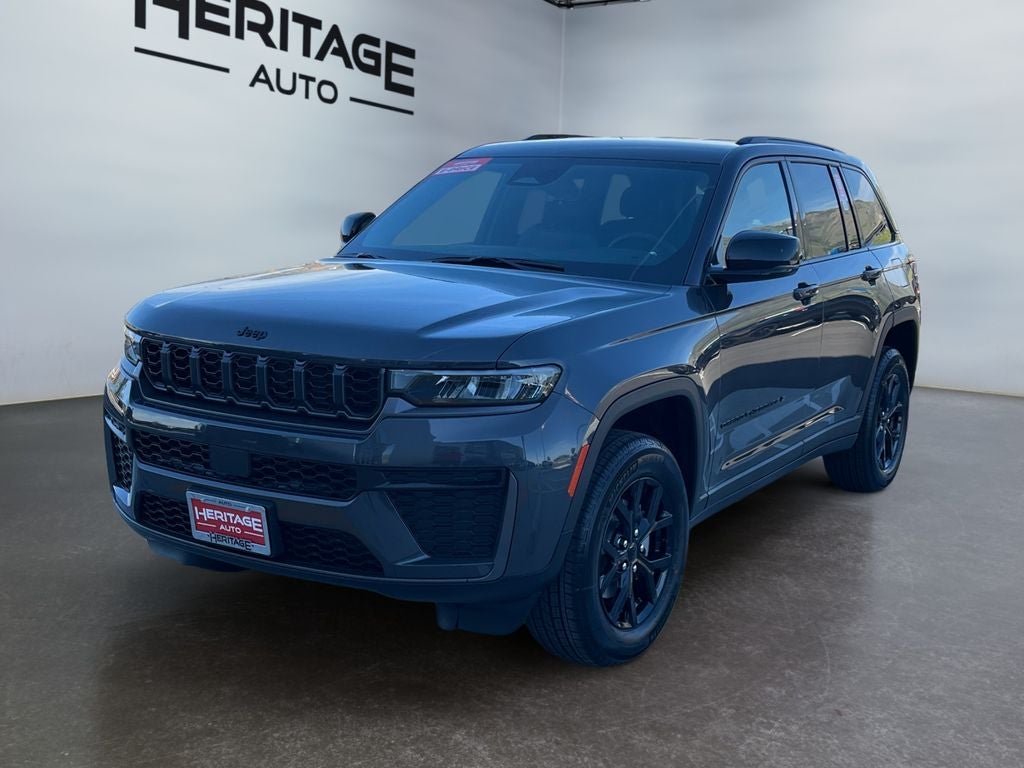2026 Jeep Grand Cherokee Laredo Altitude 4x4's photo