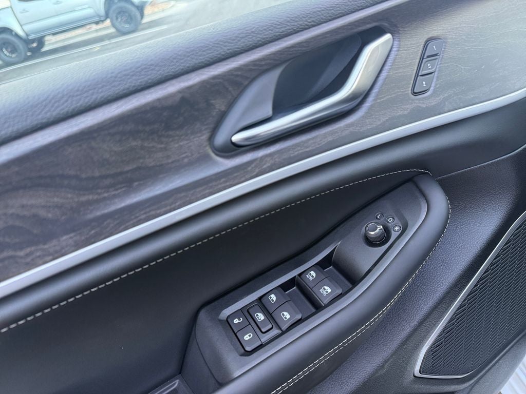 2026 Jeep Grand Cherokee GRAND CHEROKEE LIMITED RESERVE 4X4