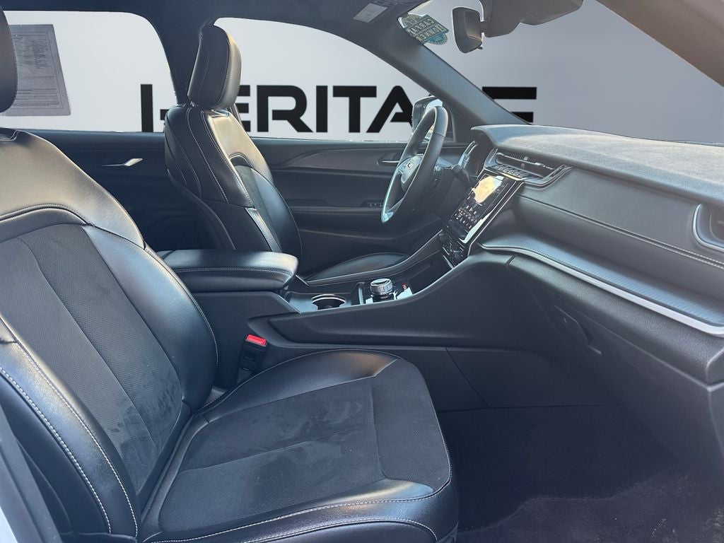 2024 Jeep Grand Cherokee L Altitude 4x4