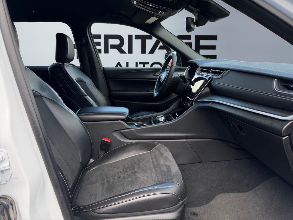 2024 Jeep Grand Cherokee L Altitude 4x4