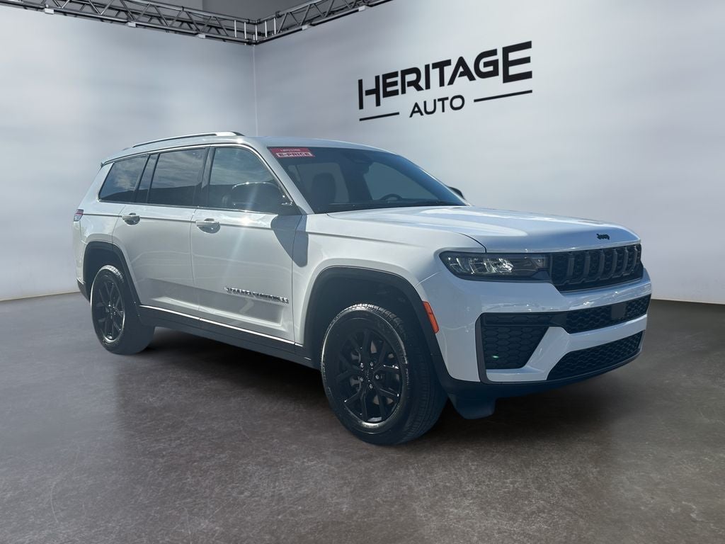 2026 Jeep Grand Cherokee GRAND CHEROKEE L LAREDO ALTITUDE 4X4