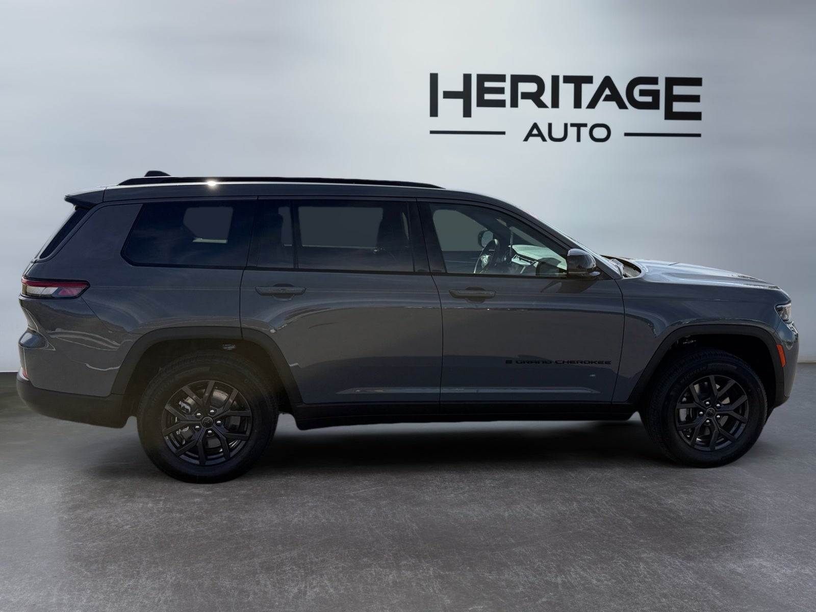 2027 Jeep Grand Cherokee GRAND CHEROKEE L LAREDO ALTITUDE 4X4
