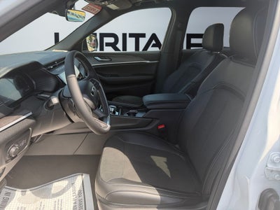 2026 Jeep Grand Cherokee GRAND CHEROKEE L LAREDO ALTITUDE 4X4