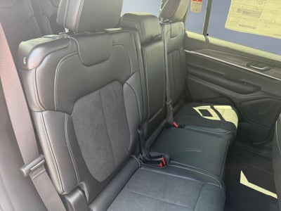 2026 Jeep Grand Cherokee GRAND CHEROKEE L LAREDO ALTITUDE 4X4