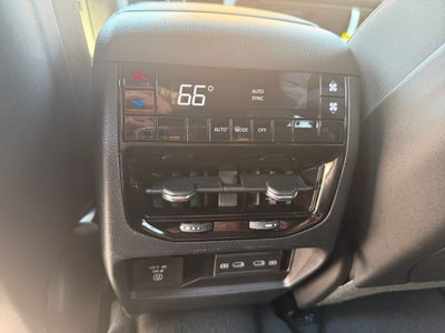 2026 Jeep Grand Cherokee GRAND CHEROKEE L LAREDO ALTITUDE 4X4