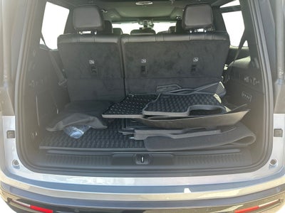 2026 Jeep Grand Wagoneer GRAND WAGONEER UPLAND 4X4