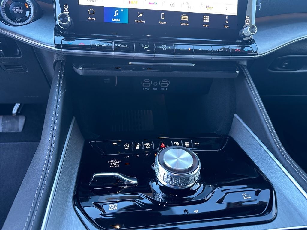 2026 Jeep Grand Wagoneer GRAND WAGONEER LIMITED ALTITUDE 4X4