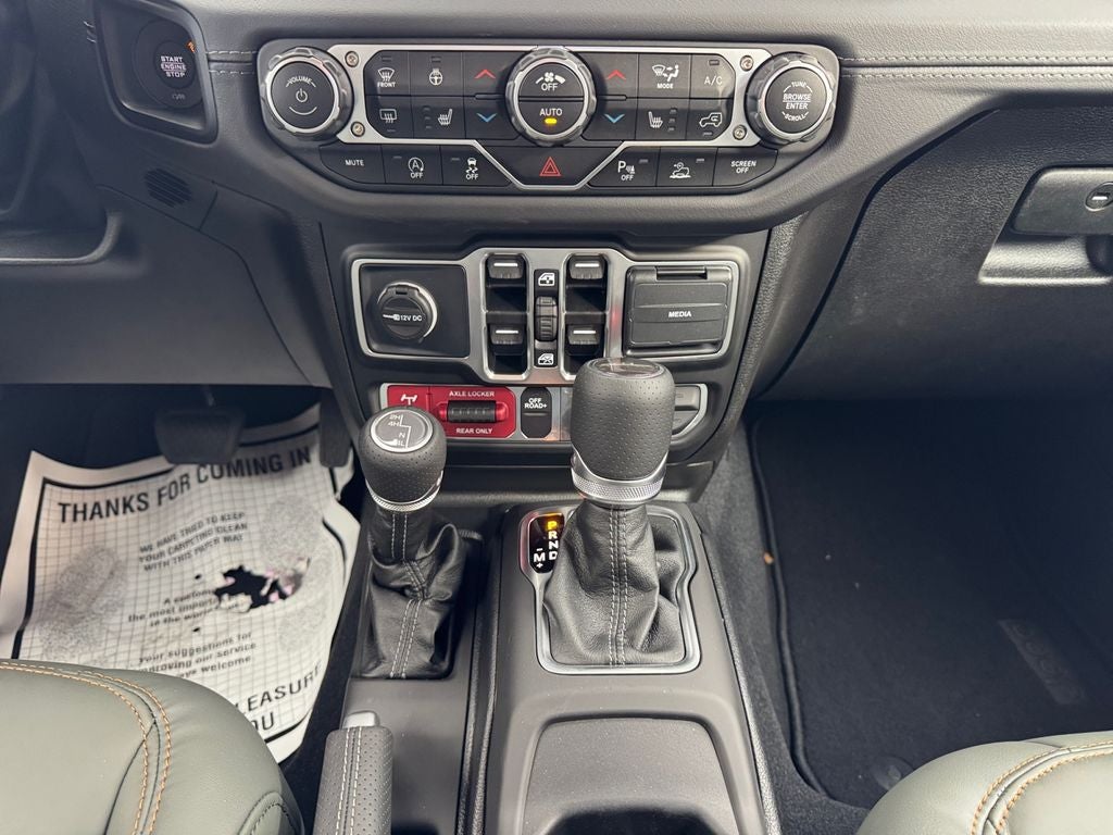 2025 Jeep Gladiator GLADIATOR MOJAVE 4X4