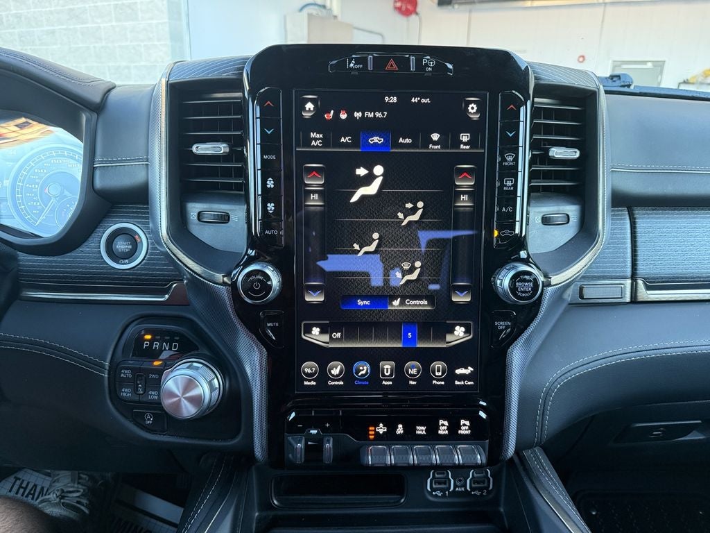 2020 RAM 1500 Limited Crew Cab 4x4 5'7' Box