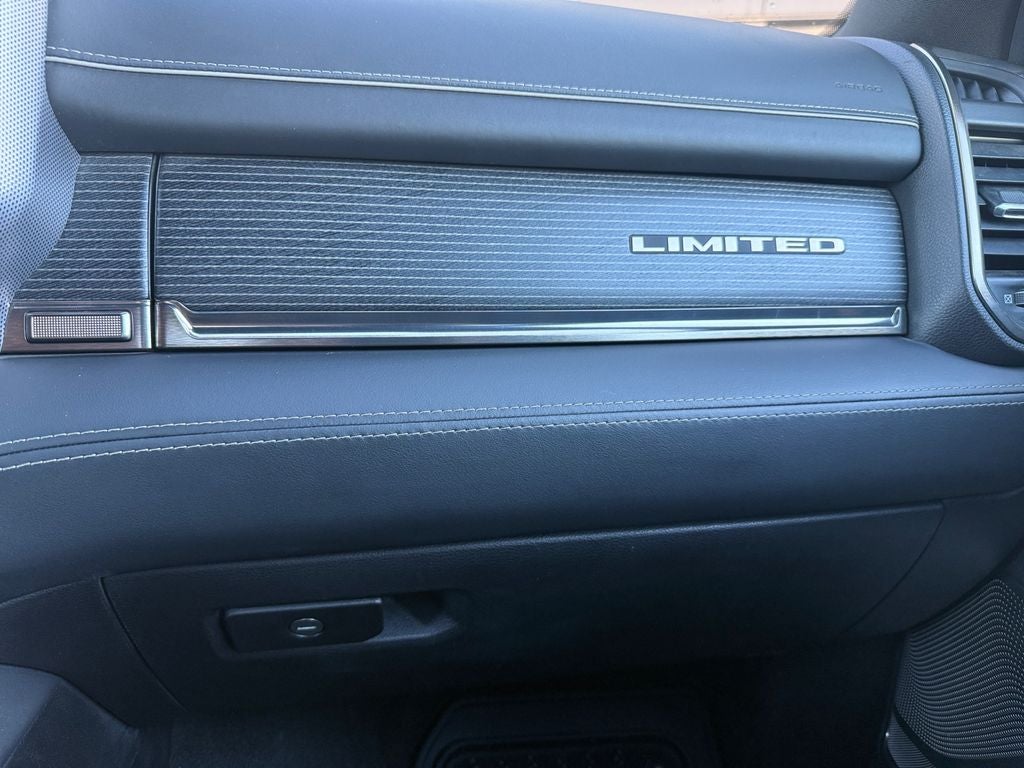 2020 RAM 1500 Limited Crew Cab 4x4 5'7' Box