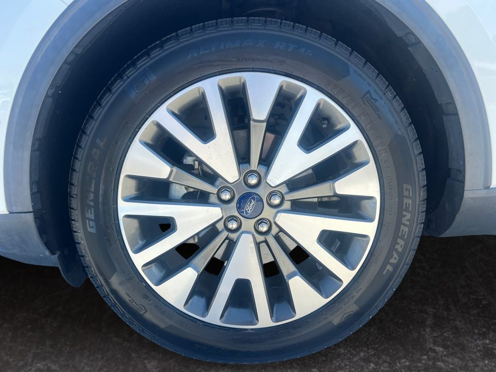 2020 Ford Escape Titanium
