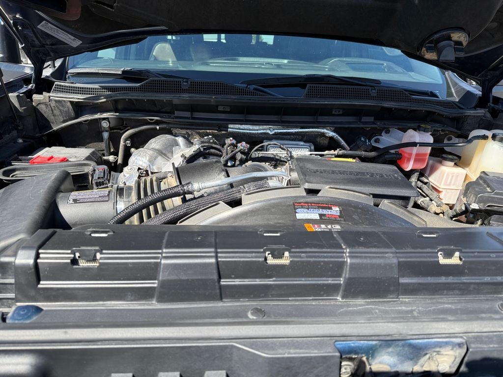 2022 Chevrolet Silverado 4WD Crew Cab Standard Bed High Country