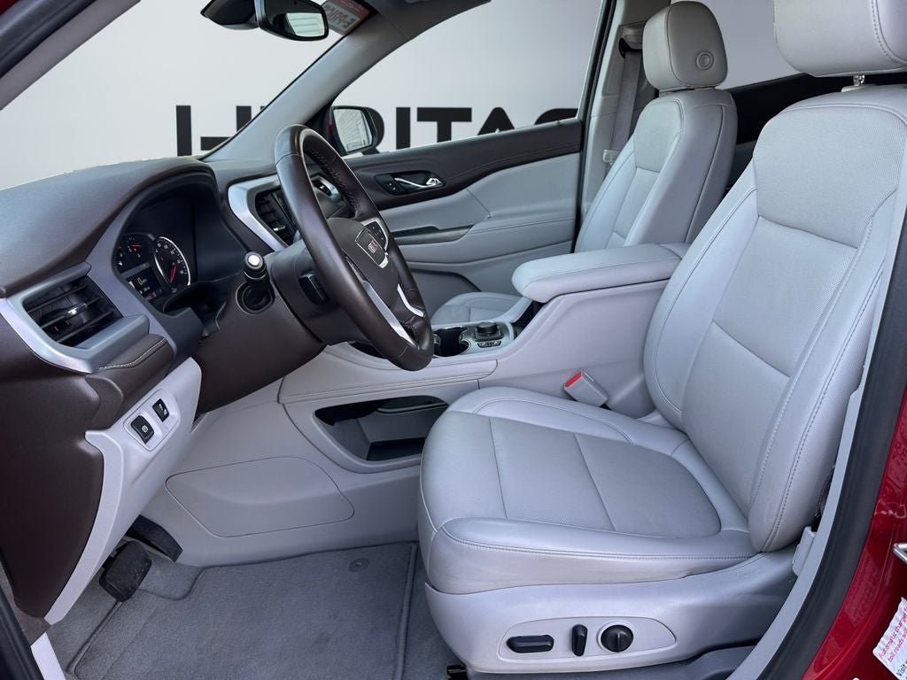 2023 GMC Acadia AWD SLT