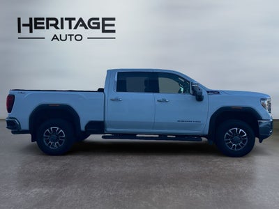 2022 GMC Sierra 3500HD 4WD Crew Cab Standard Bed SLT