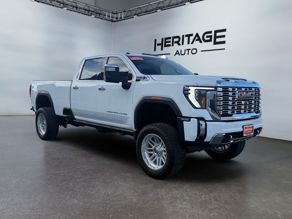 2024 GMC Sierra 3500HD 4WD Crew Cab Long Bed Denali