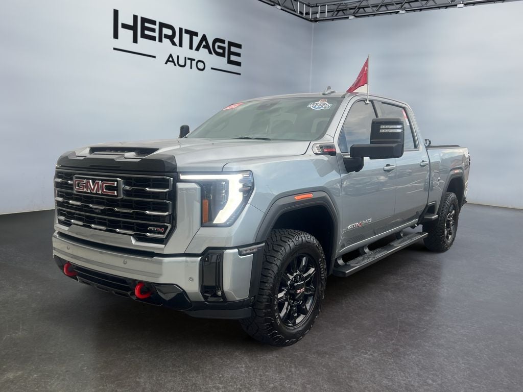 2025 GMC Sierra 4WD Crew Cab Standard Box AT4's photo