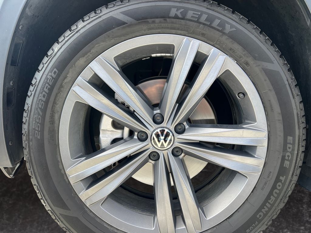 2022 Volkswagen Atlas Cross Sport 3.6L V6 SEL R-Line