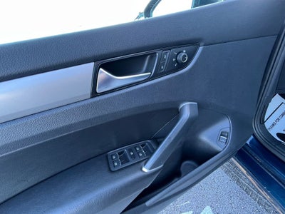 2022 Volkswagen Passat 2.0T SE