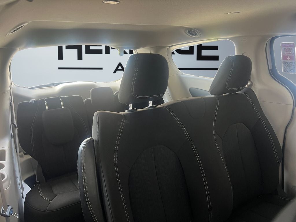2021 Chrysler Voyager L