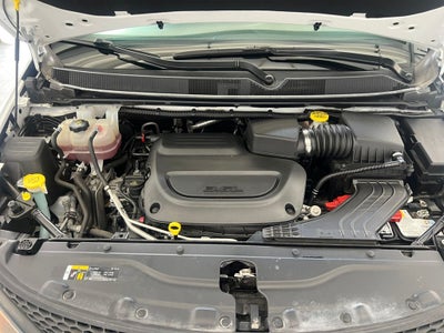 2021 Chrysler Voyager L