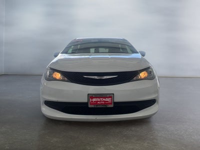 2021 Chrysler Voyager L