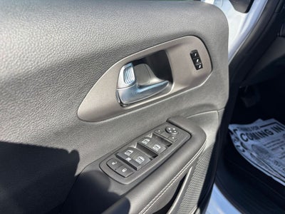 2027 Chrysler Pacifica PACIFICA SELECT AWD