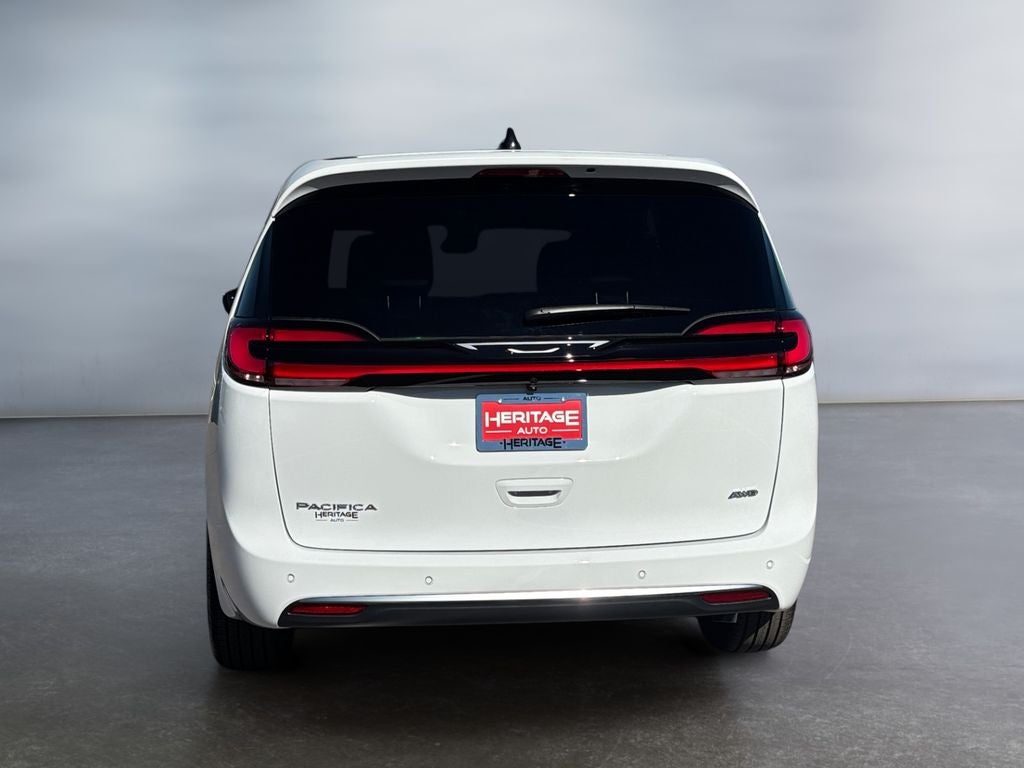 2027 Chrysler Pacifica PACIFICA SELECT AWD