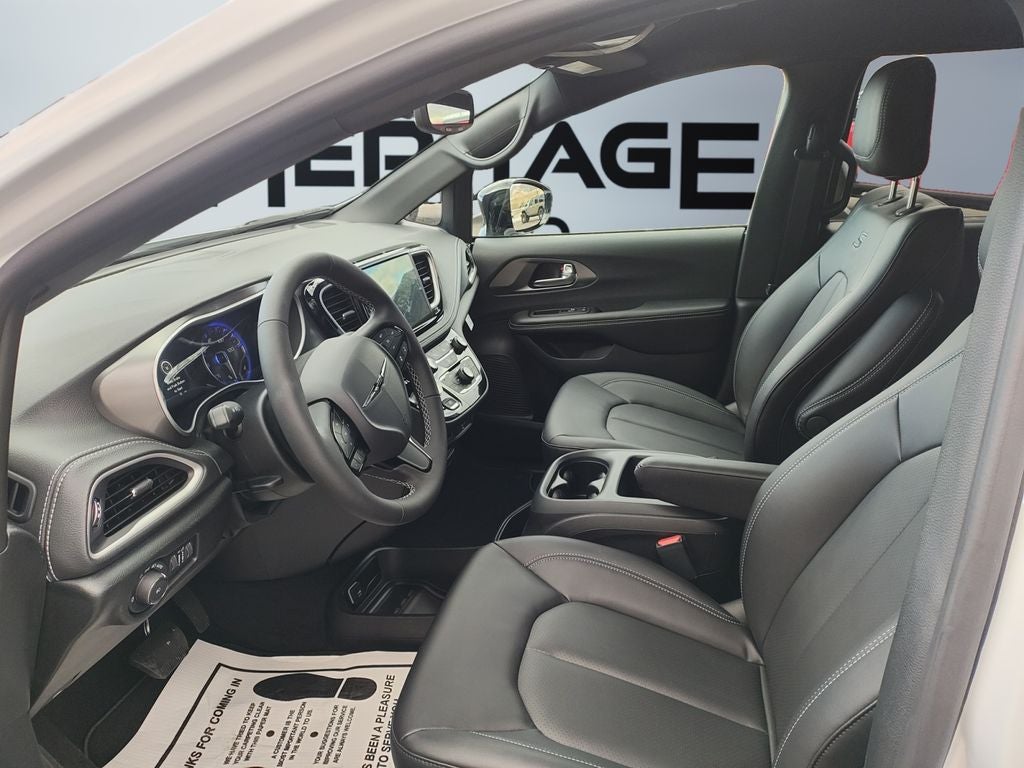 2026 Chrysler Pacifica PACIFICA SELECT AWD