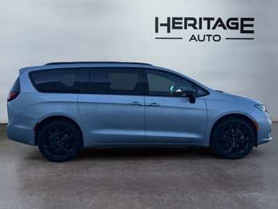2026 Chrysler Pacifica PACIFICA SELECT AWD