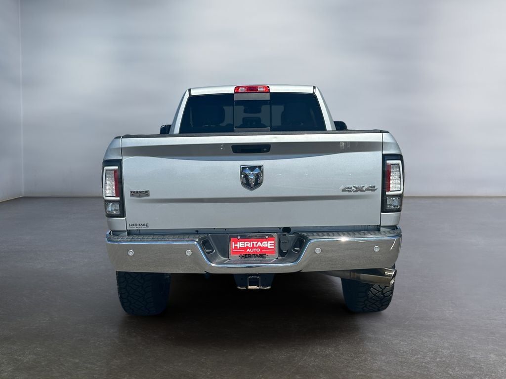 2018 RAM 3500 Laramie Crew Cab 4x4 8' Box