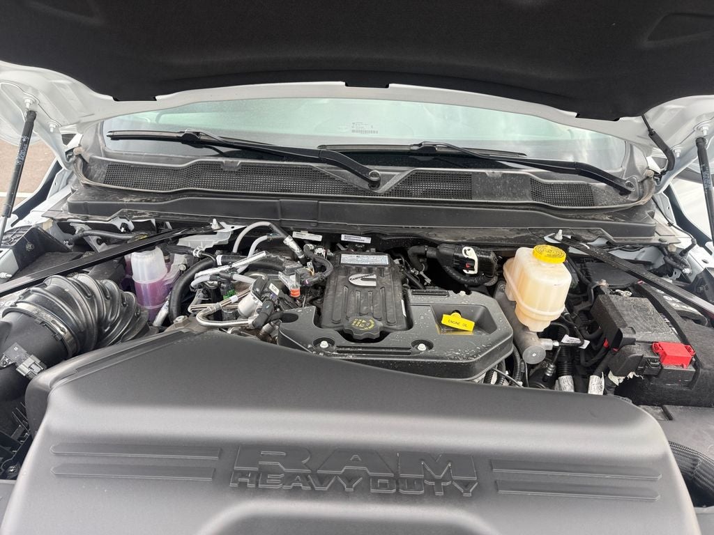 2026 RAM Ram 5500 Chassis Cab RAM 5500 BIG HORN CHASSIS CREW CAB 4X4 84' CA