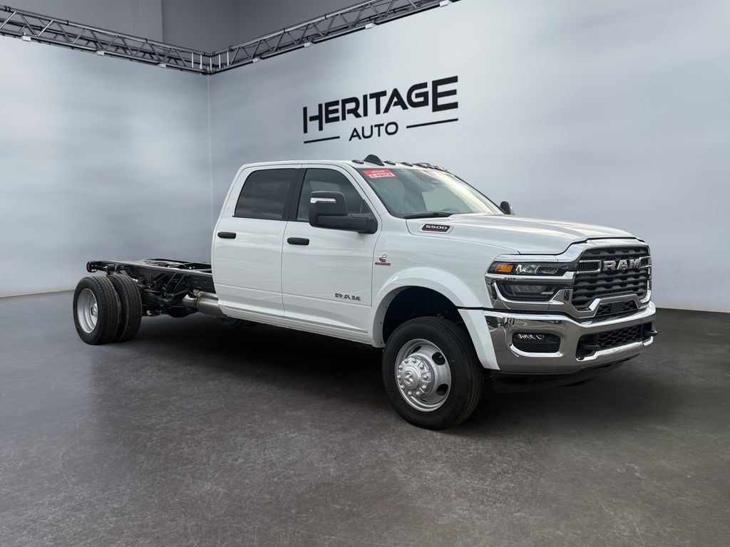 2026 RAM Ram 5500 Chassis Cab RAM 5500 BIG HORN CHASSIS CREW CAB 4X4 84' CA