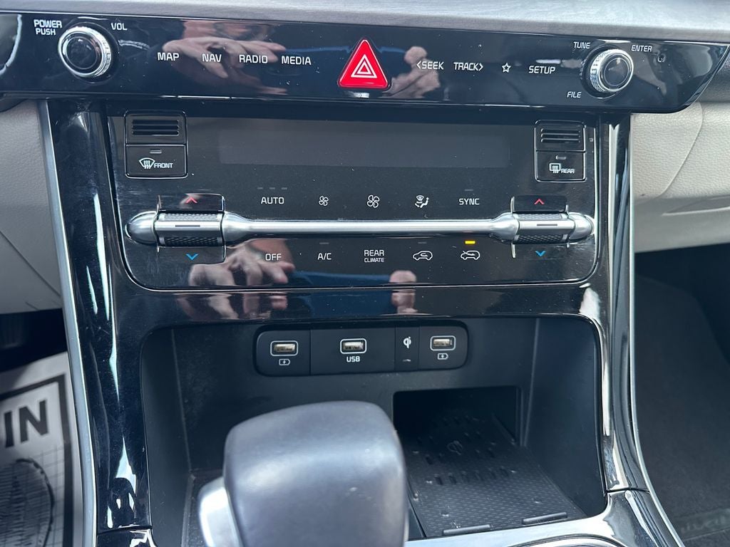 2024 Kia Carnival MPV SX