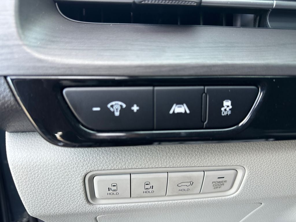 2024 Kia Carnival MPV SX