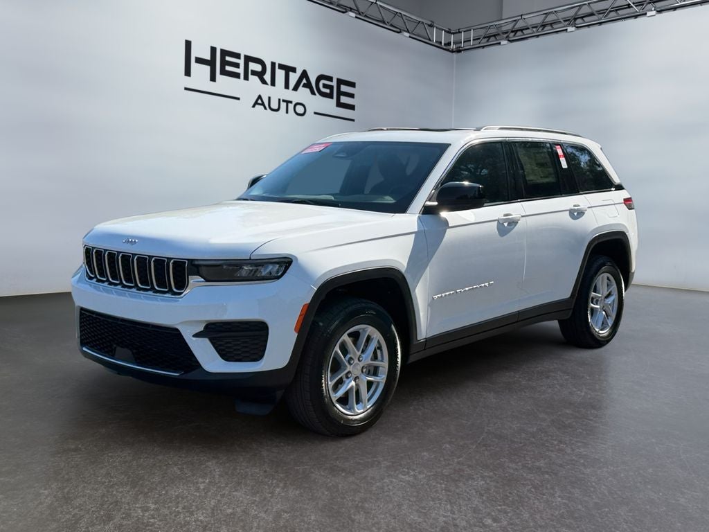2026 Jeep Grand Cherokee GRAND CHEROKEE LAREDO X 4X4