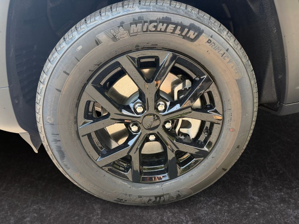 2026 Jeep Grand Cherokee L GRAND CHEROKEE L LAREDO ALTITUDE 4X4