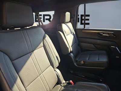 2025 Chevrolet Suburban 4WD High Country