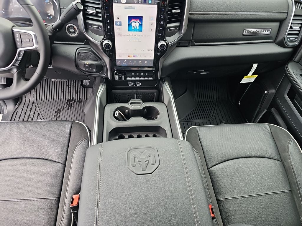 2026 RAM Ram 3500 RAM 3500 LARAMIE CREW CAB 4X4 8' BOX