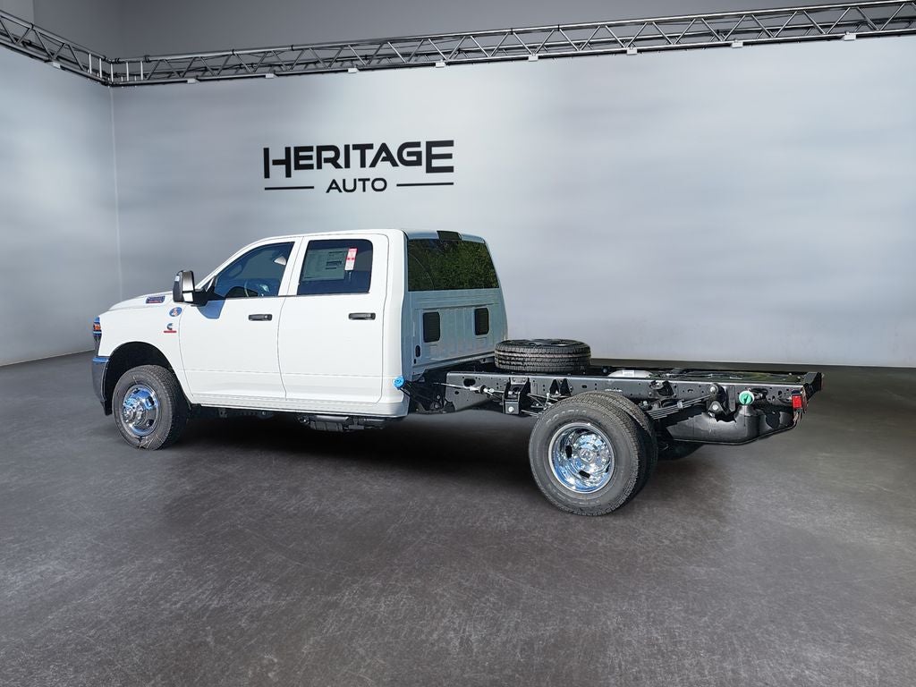 2026 RAM Ram 3500 Chassis Cab RAM 3500 TRADESMAN CREW CAB CHASSIS 4X4 60' CA