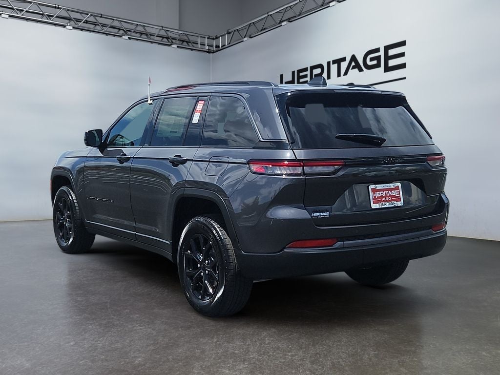 2026 Jeep Grand Cherokee GRAND CHEROKEE LAREDO ALTITUDE 4X4