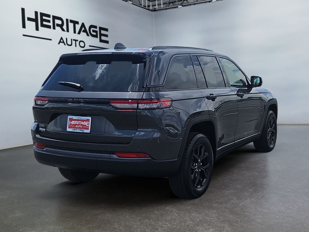 2026 Jeep Grand Cherokee GRAND CHEROKEE LAREDO ALTITUDE 4X4