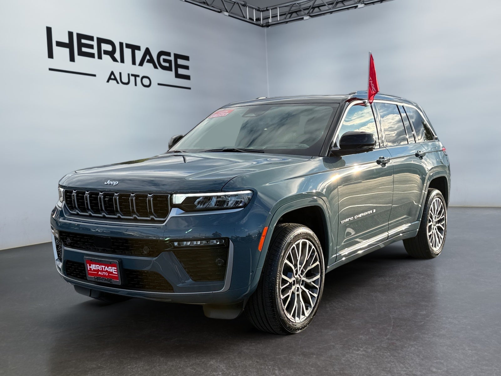 2027 Jeep Grand Cherokee GRAND CHEROKEE SUMMIT 4X4