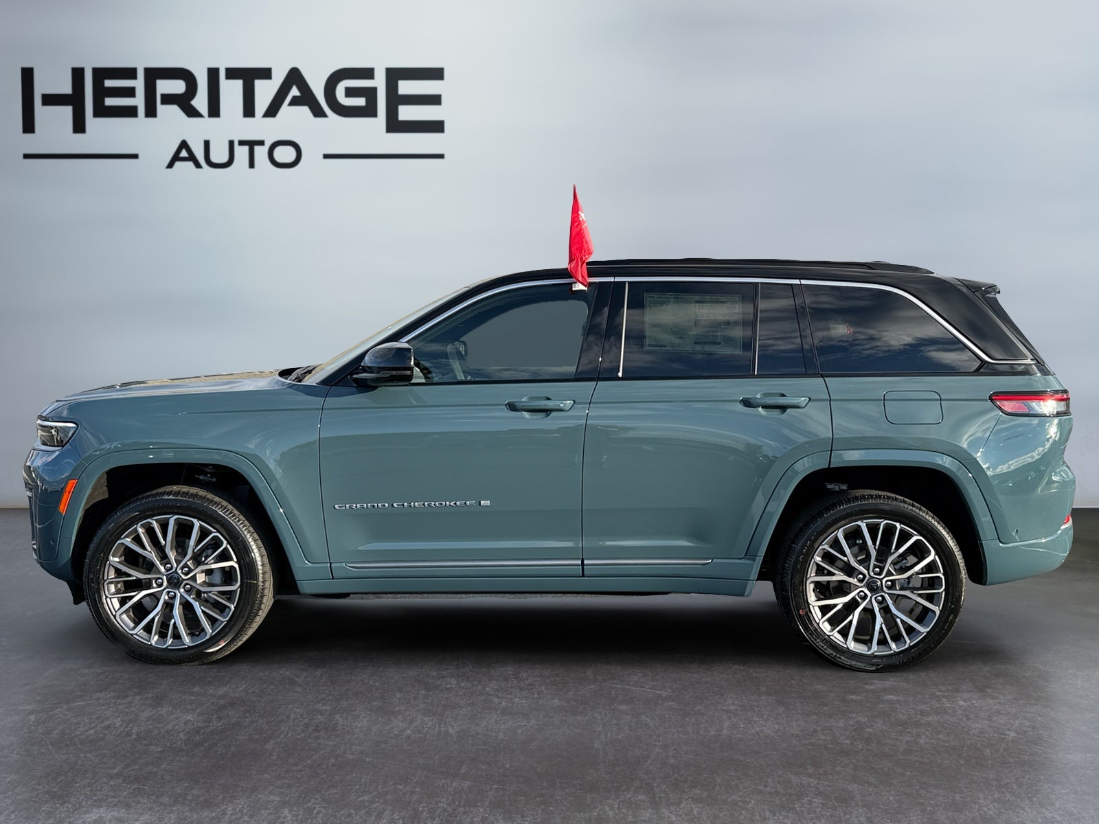 2027 Jeep Grand Cherokee GRAND CHEROKEE SUMMIT 4X4