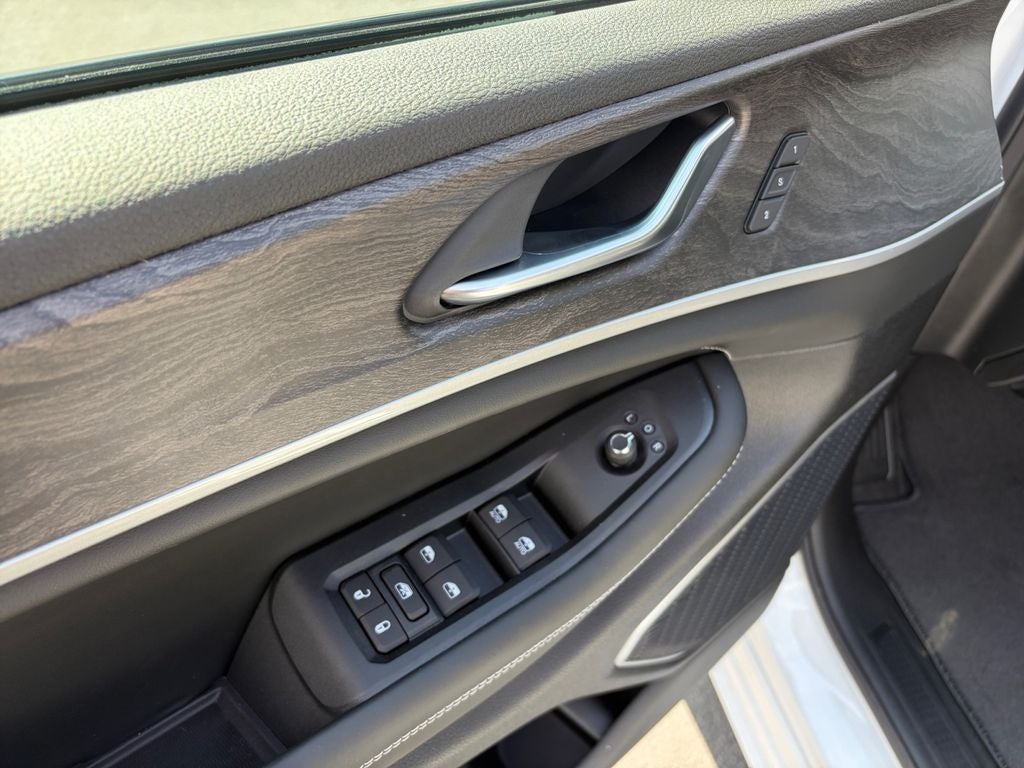 2026 Jeep Grand Cherokee GRAND CHEROKEE L LIMITED RESERVE 4X4
