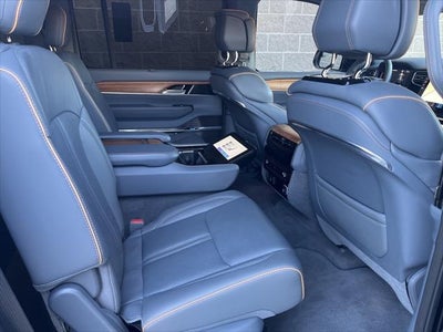 2023 Jeep Grand Wagoneer Series II 4x4