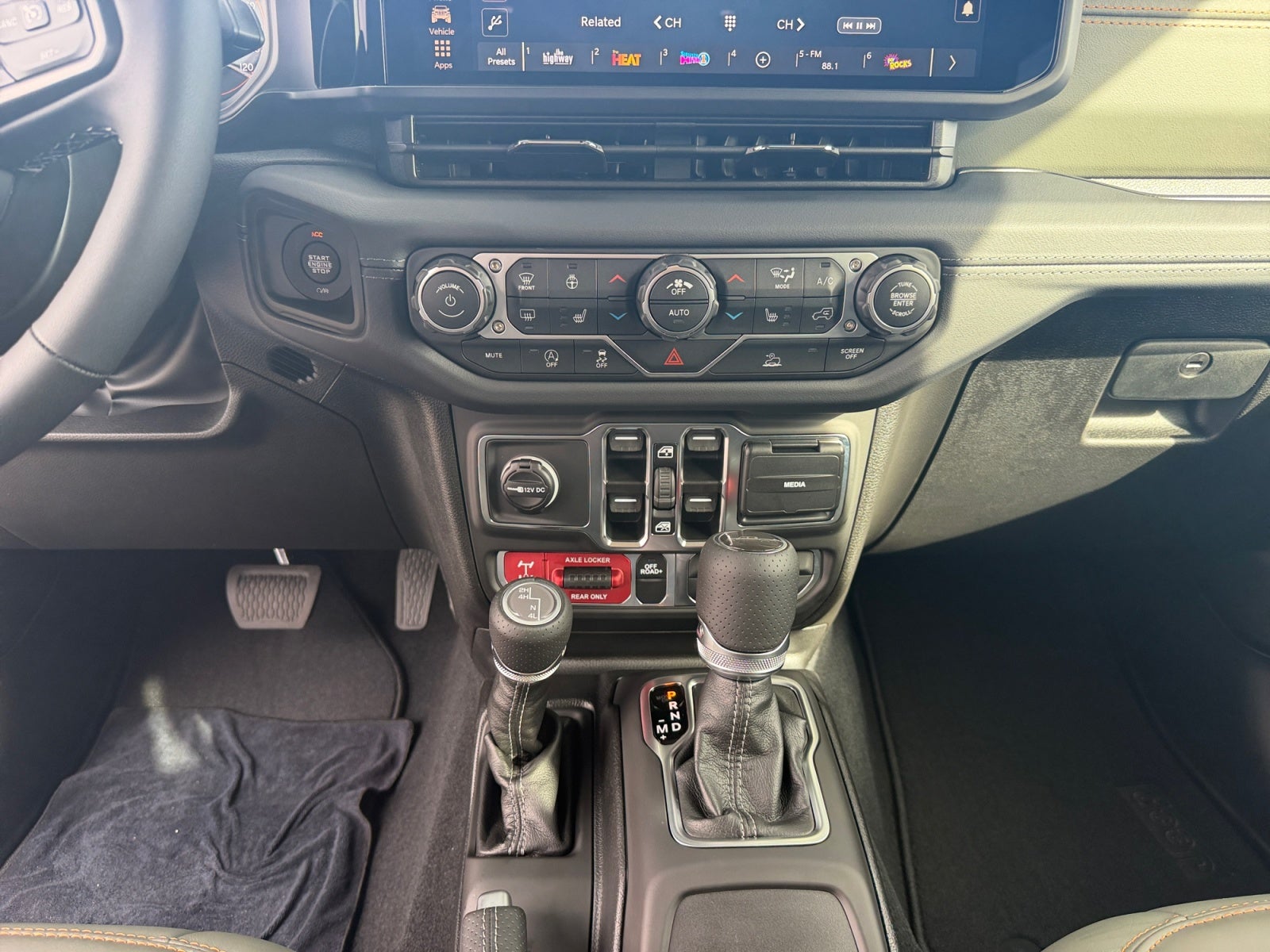 2027 Jeep Gladiator Mojave