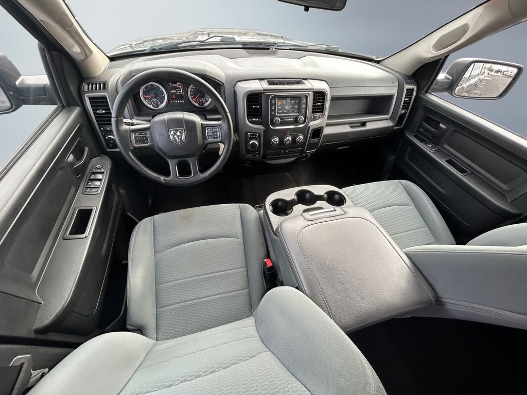 2017 RAM 1500 Express Crew Cab 4x4 5'7' Box