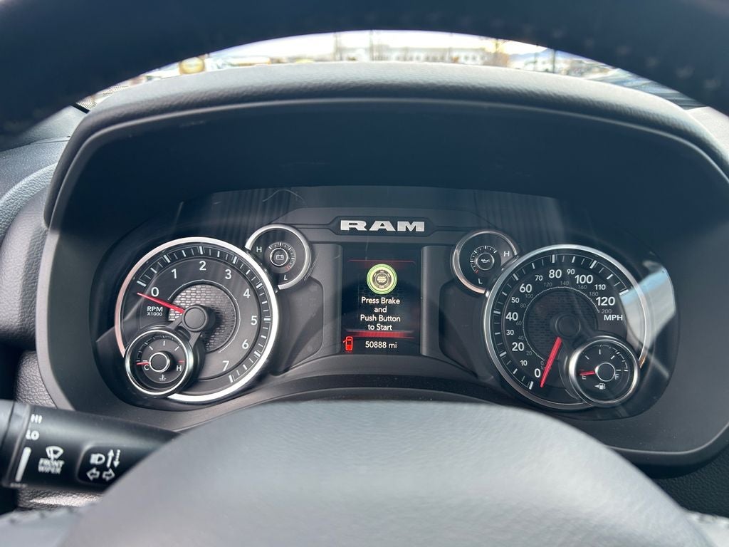 2022 RAM 1500 Lone Star Quad Cab 4x4 6'4' Box